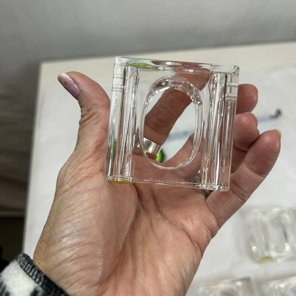 Vintage Crest Taiwan Mid-century Modern Lucite Acrylic Square Napkin Rings - 8